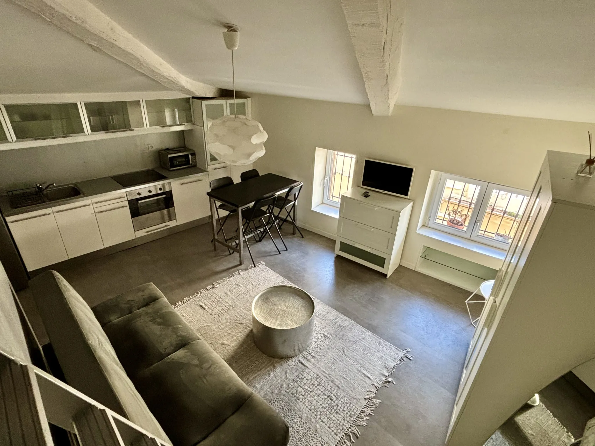 Studio meublé avec mezzanine à Vias proche des plages 