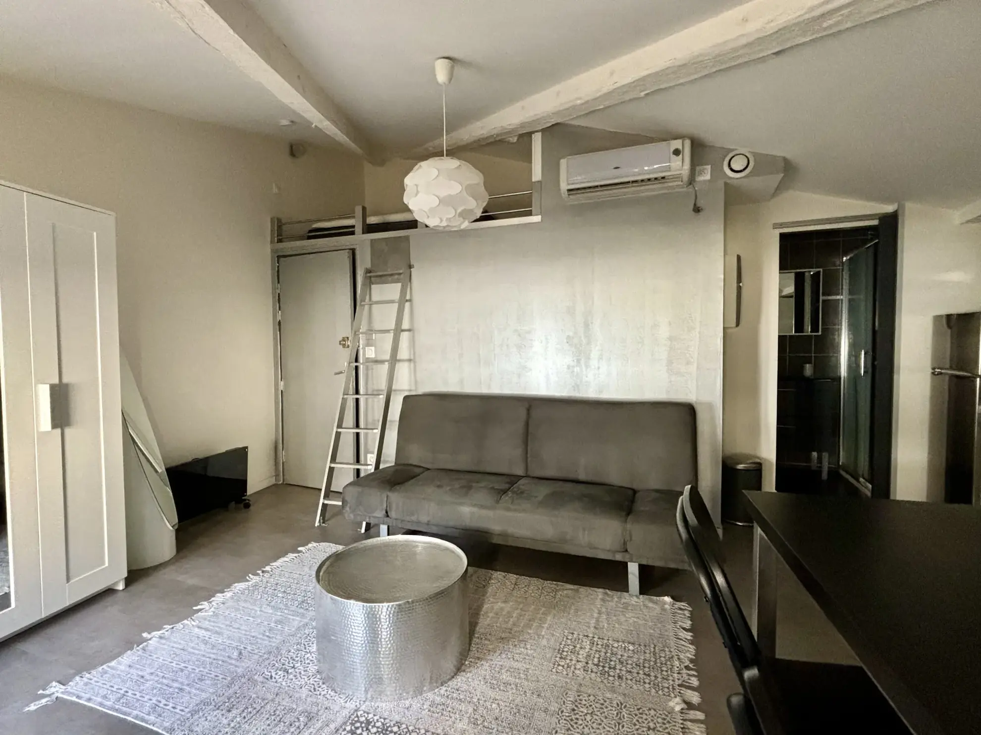 Studio meublé avec mezzanine à Vias proche des plages 