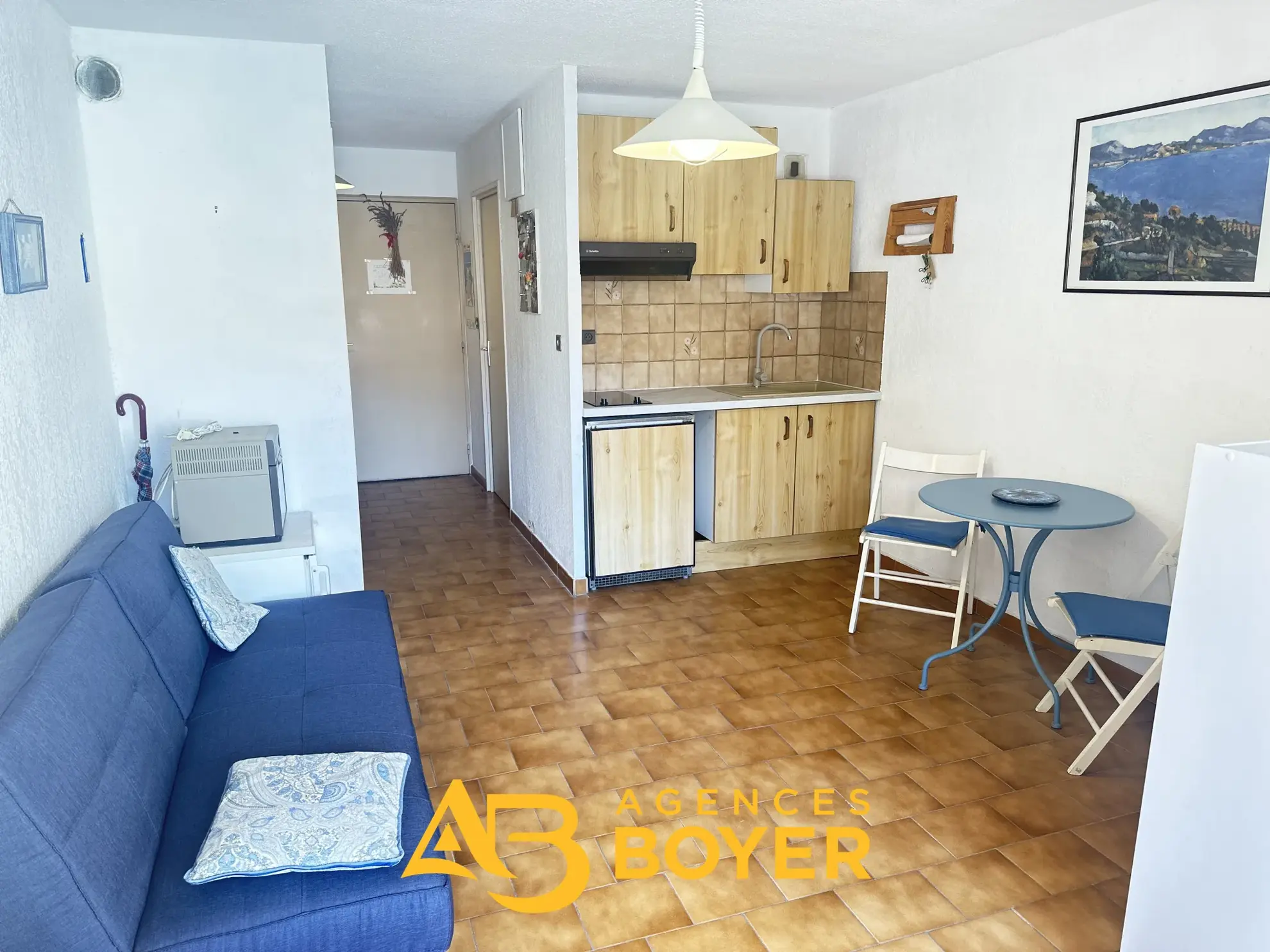 Appartement type studio avec coin cabine à Bandol secteur Pierreplane Sud 
