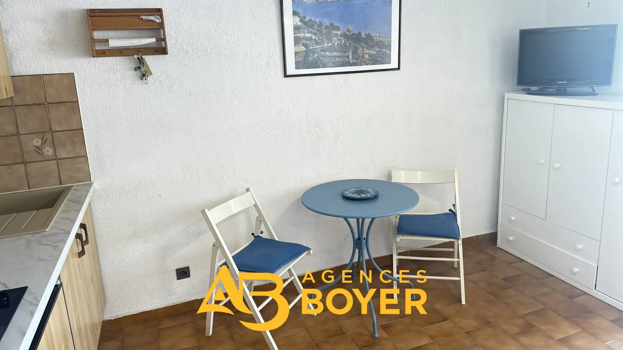 Appartement type studio avec coin cabine à Bandol secteur Pierreplane Sud 