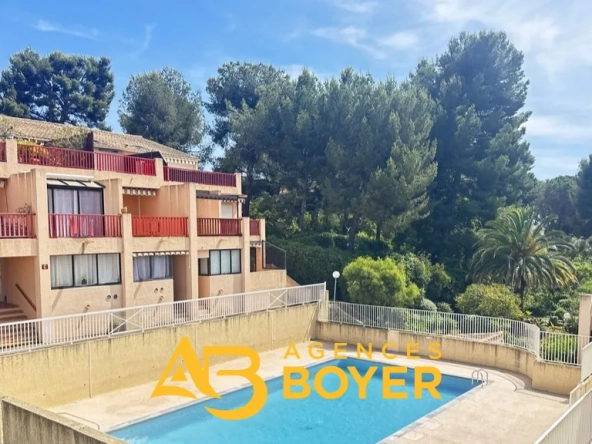 Appartement type studio avec coin cabine à Bandol secteur Pierreplane Sud