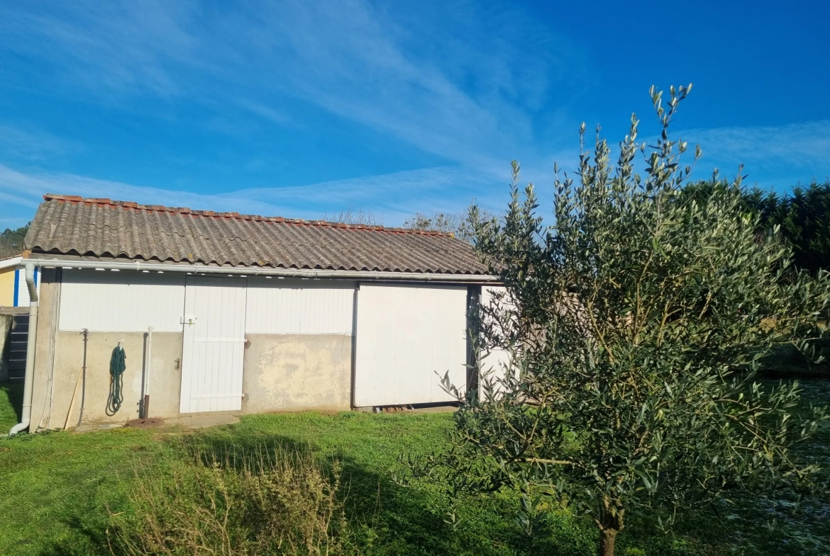Magnifique maison en pierre avec piscine à Bazas, proche commodités 