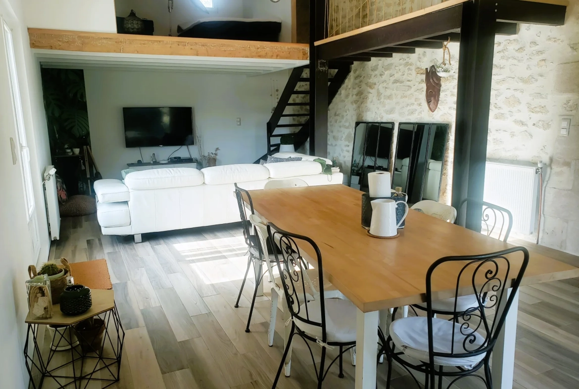 Magnifique maison en pierre avec piscine à Bazas, proche commodités 