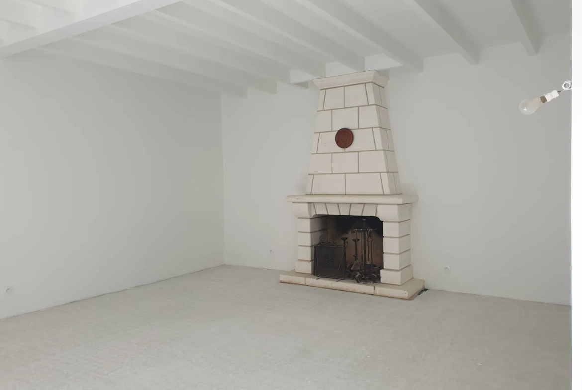 Immeuble à rénover au centre de Mareuil avec fort potentiel d'investissement 