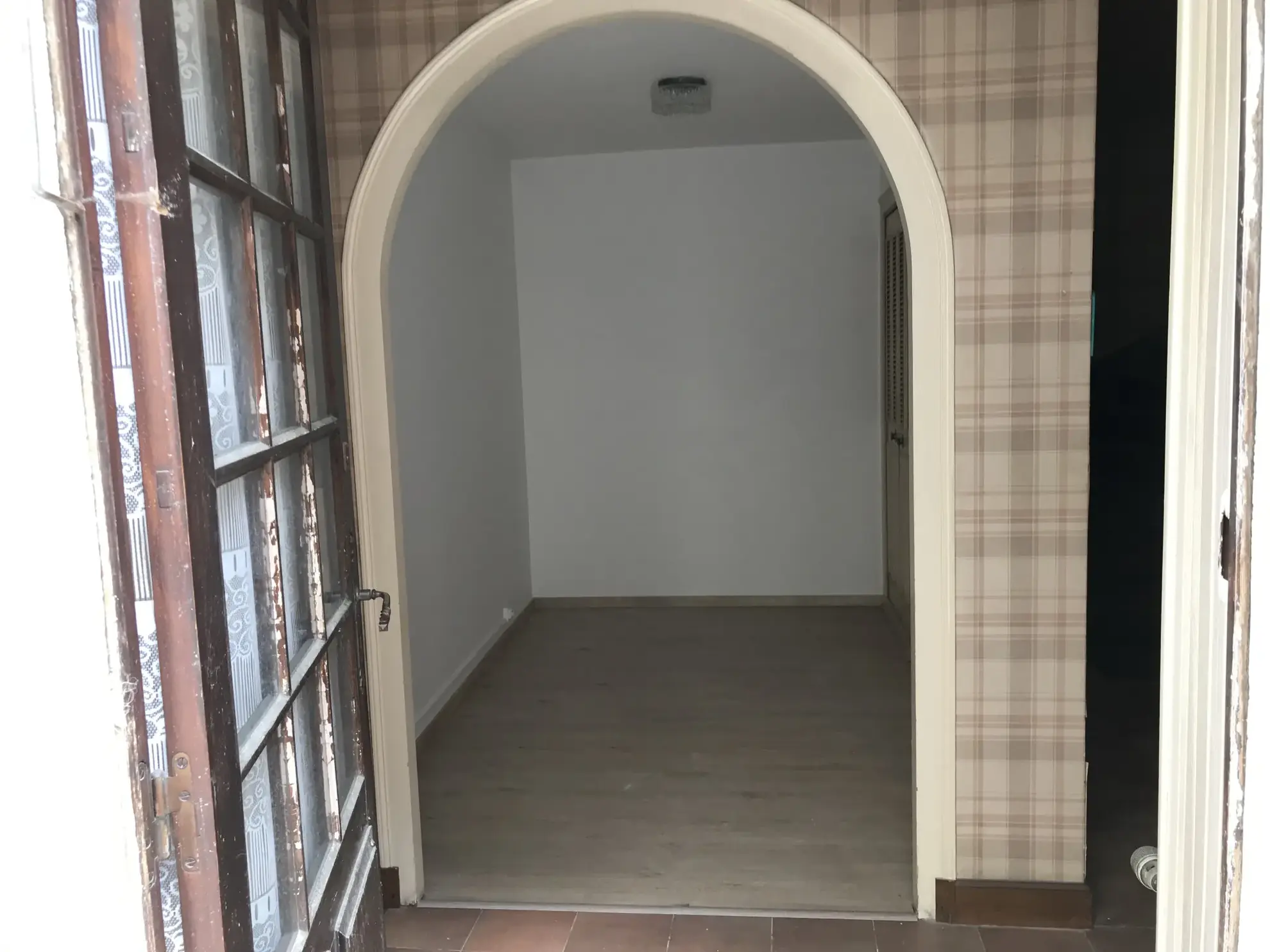 Immeuble à rénover au centre de Mareuil avec fort potentiel d'investissement 