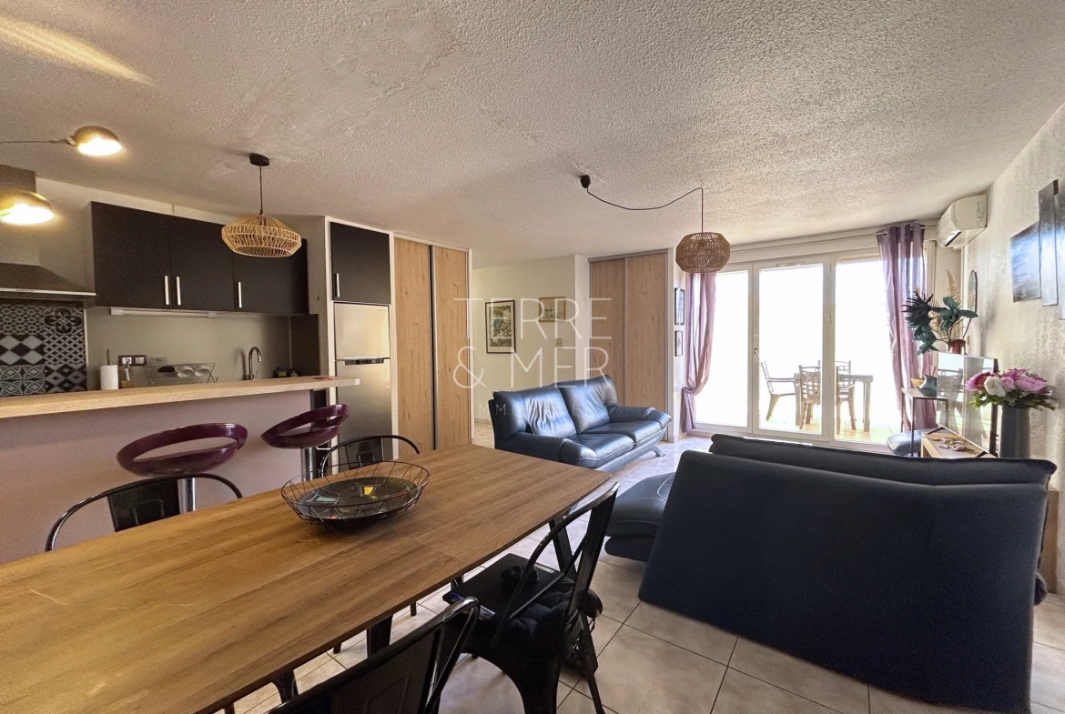 Appartement 3 pièces à Sainte-Marie-la-Mer avec vue mer et parking 