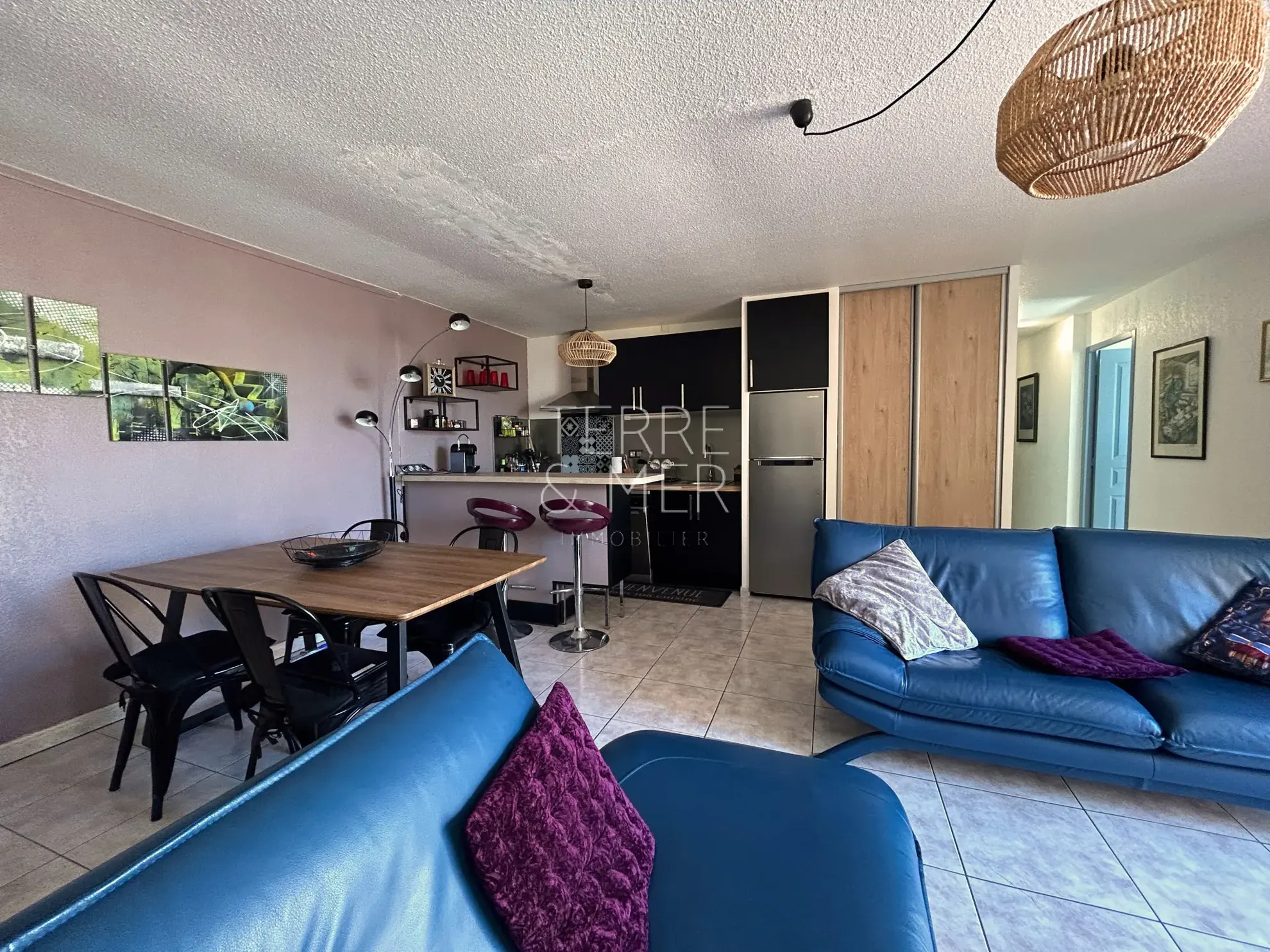 Appartement 3 pièces à Sainte-Marie-la-Mer avec vue mer et parking 
