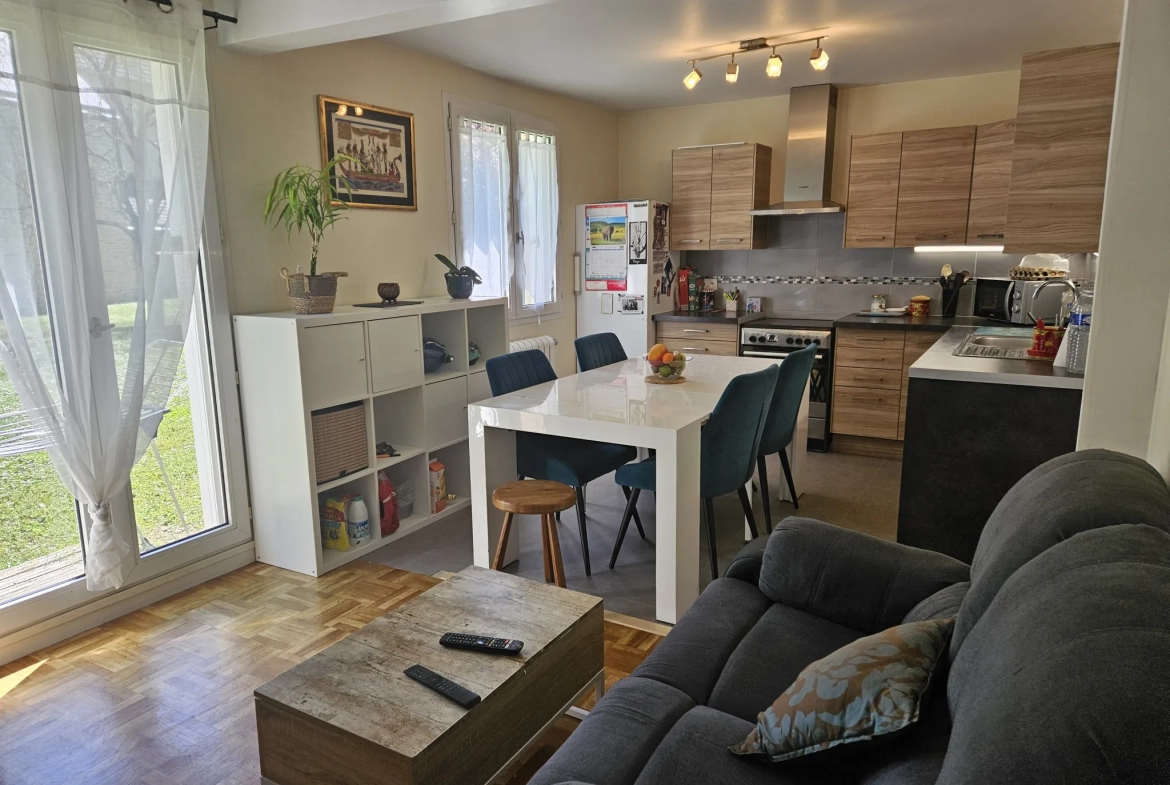 Appartement 4 pièces à Pacy-sur-Eure avec parking et chauffage électrique 