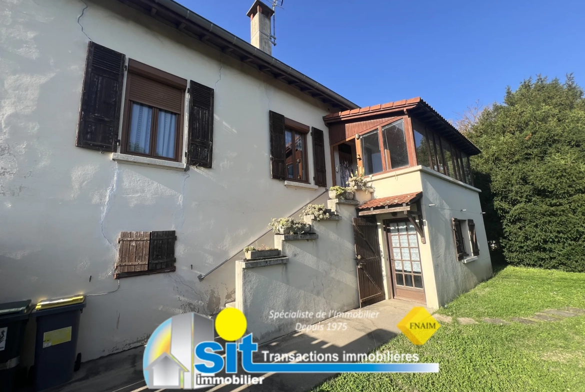 Maison à vendre avec sous-sol et jardin à Saint-Romain-en-Gal 