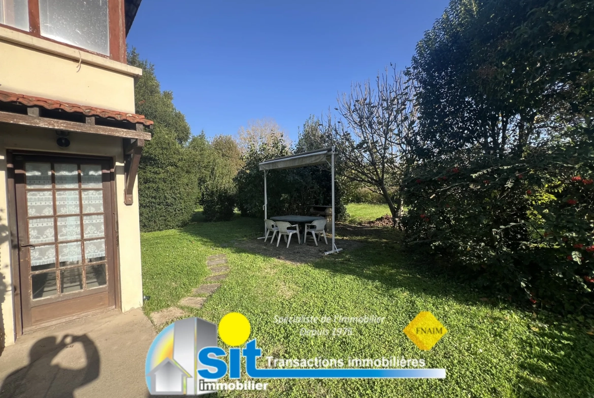 Maison à vendre avec sous-sol et jardin à Saint-Romain-en-Gal 