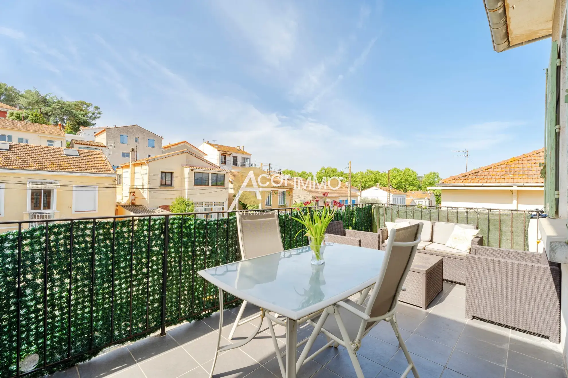 Appartement T3 avec Terrasse et Stationnement à La Seyne-sur-Mer 
