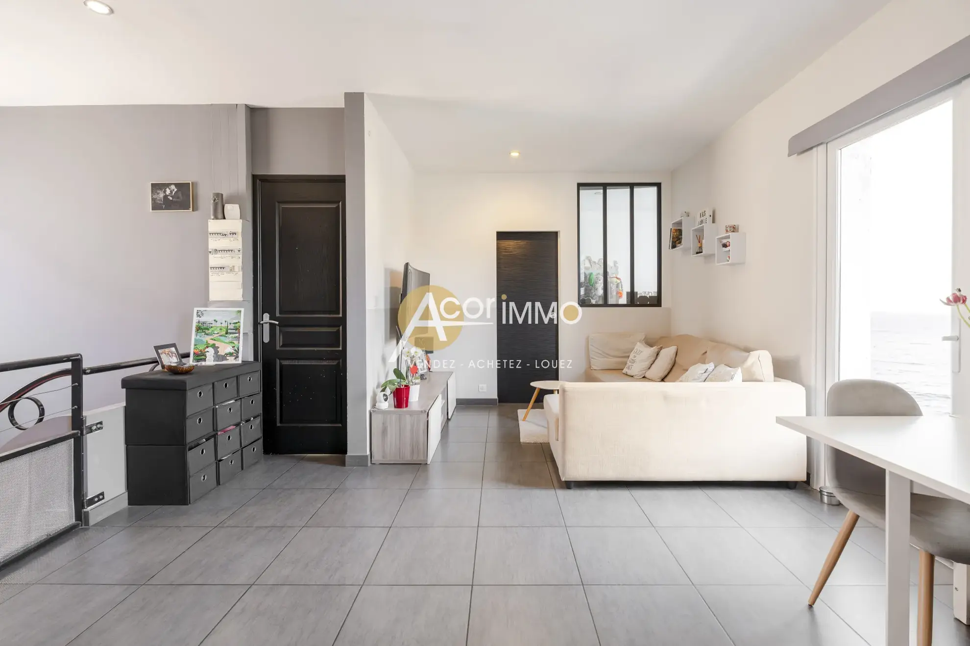 Appartement T3 avec Terrasse et Stationnement à La Seyne-sur-Mer 