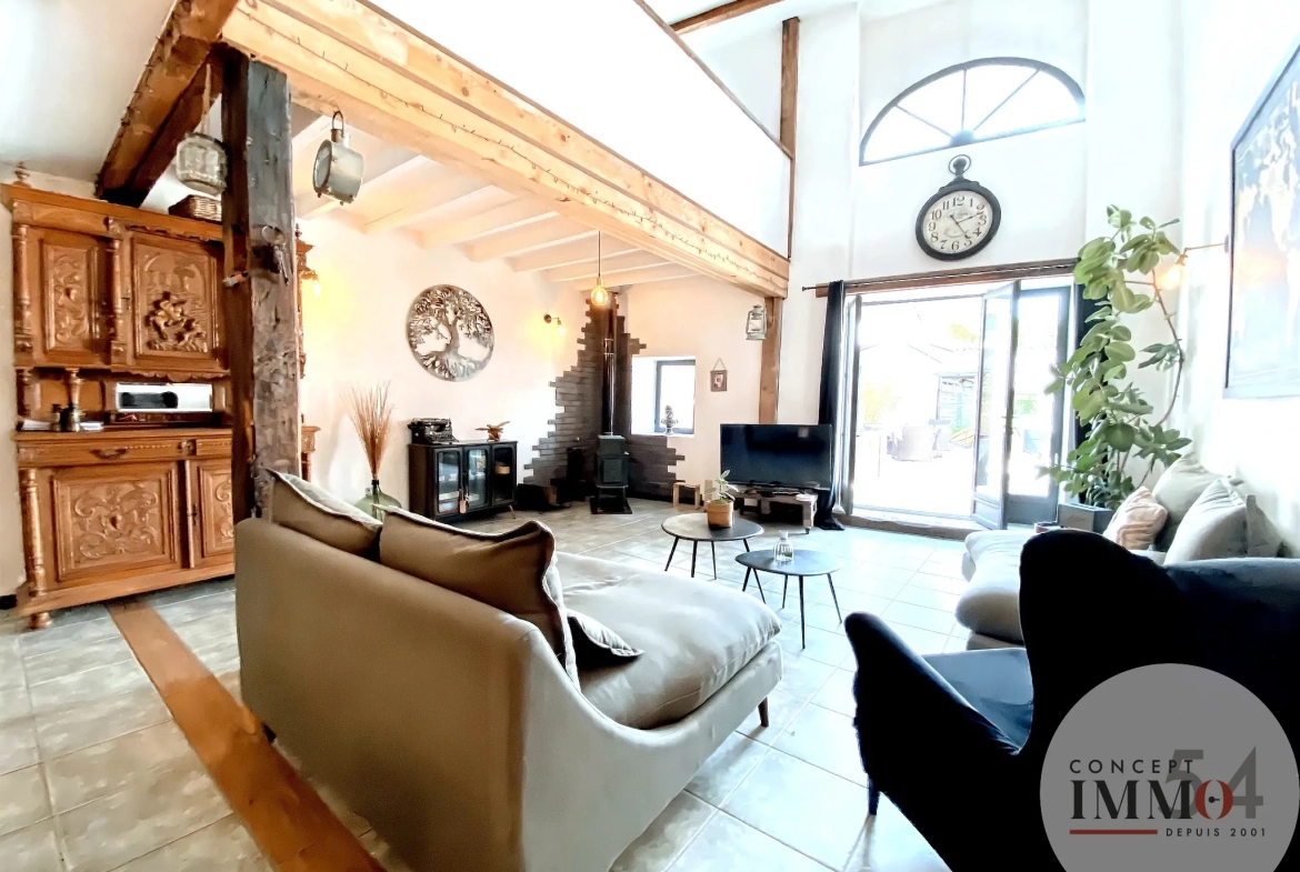 Maison familiale à Trondes avec piscine, 5 chambres, jardin clos, proche de Toul - 260 m² 