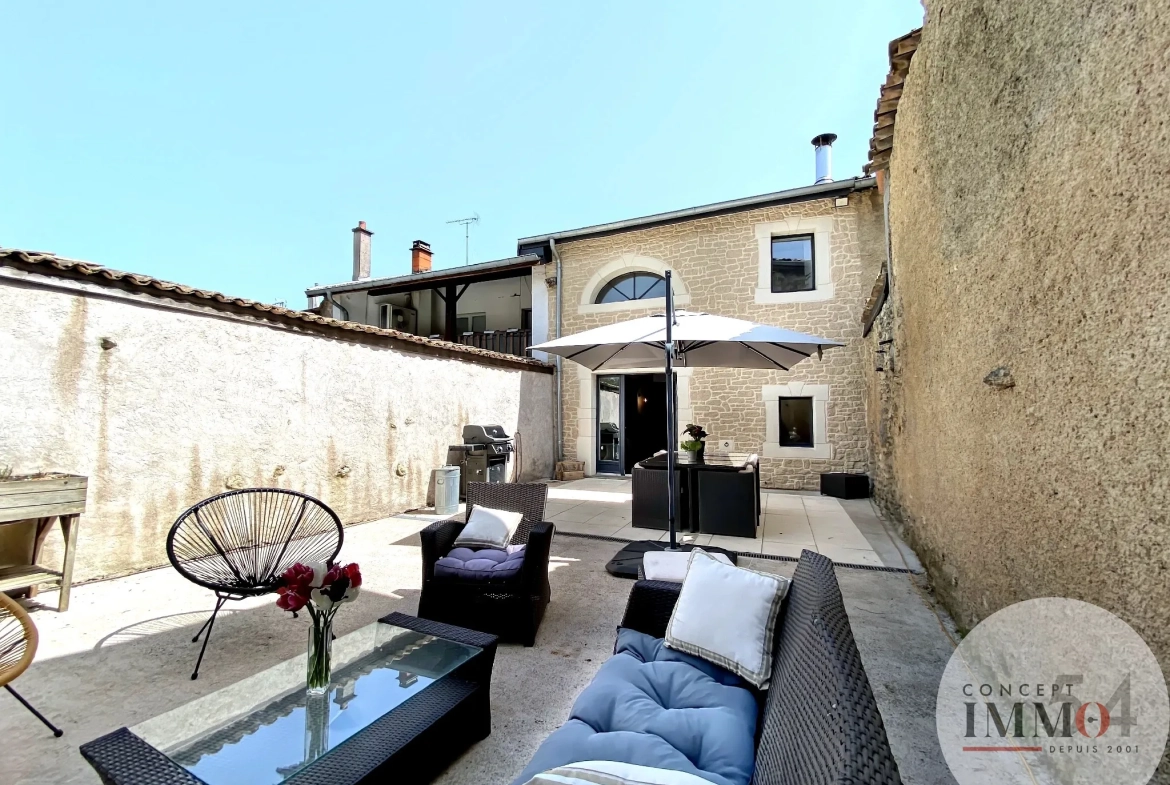 Maison familiale à Trondes avec piscine, 5 chambres, jardin clos, proche de Toul - 260 m² 