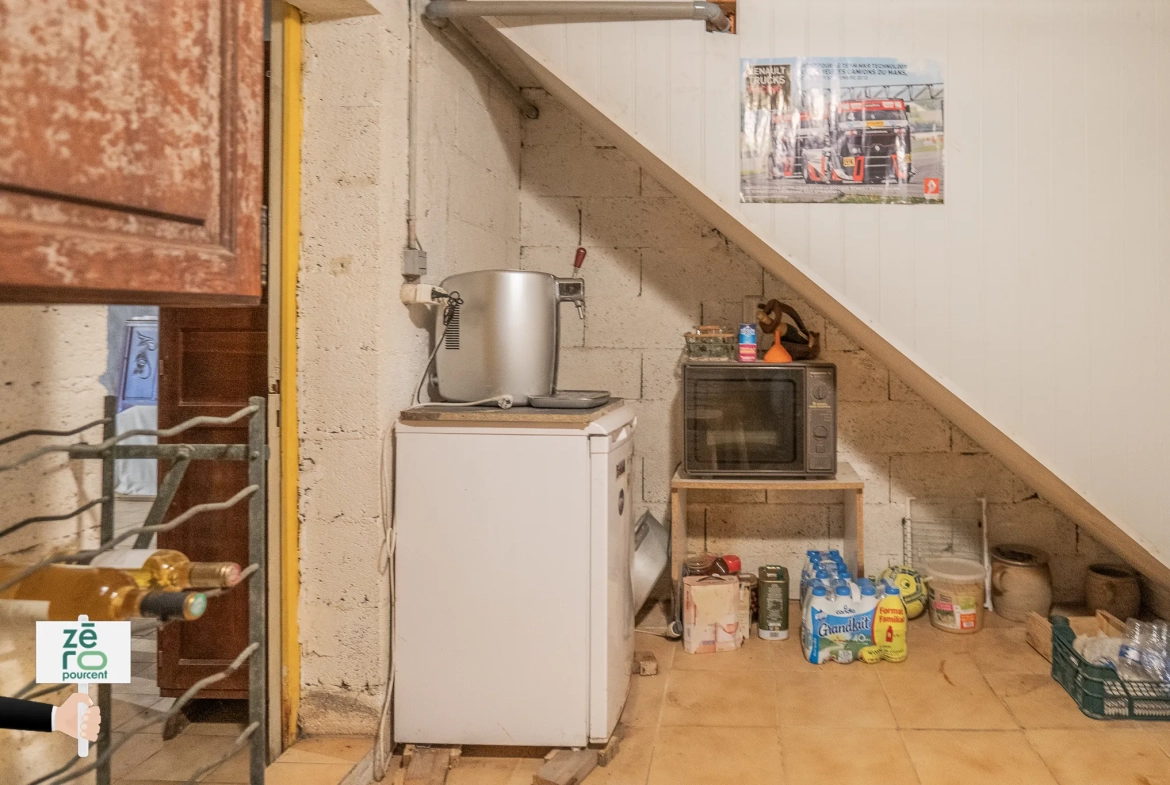 Maison à vendre au Champ-Saint-Père avec grand terrain et confort moderne 