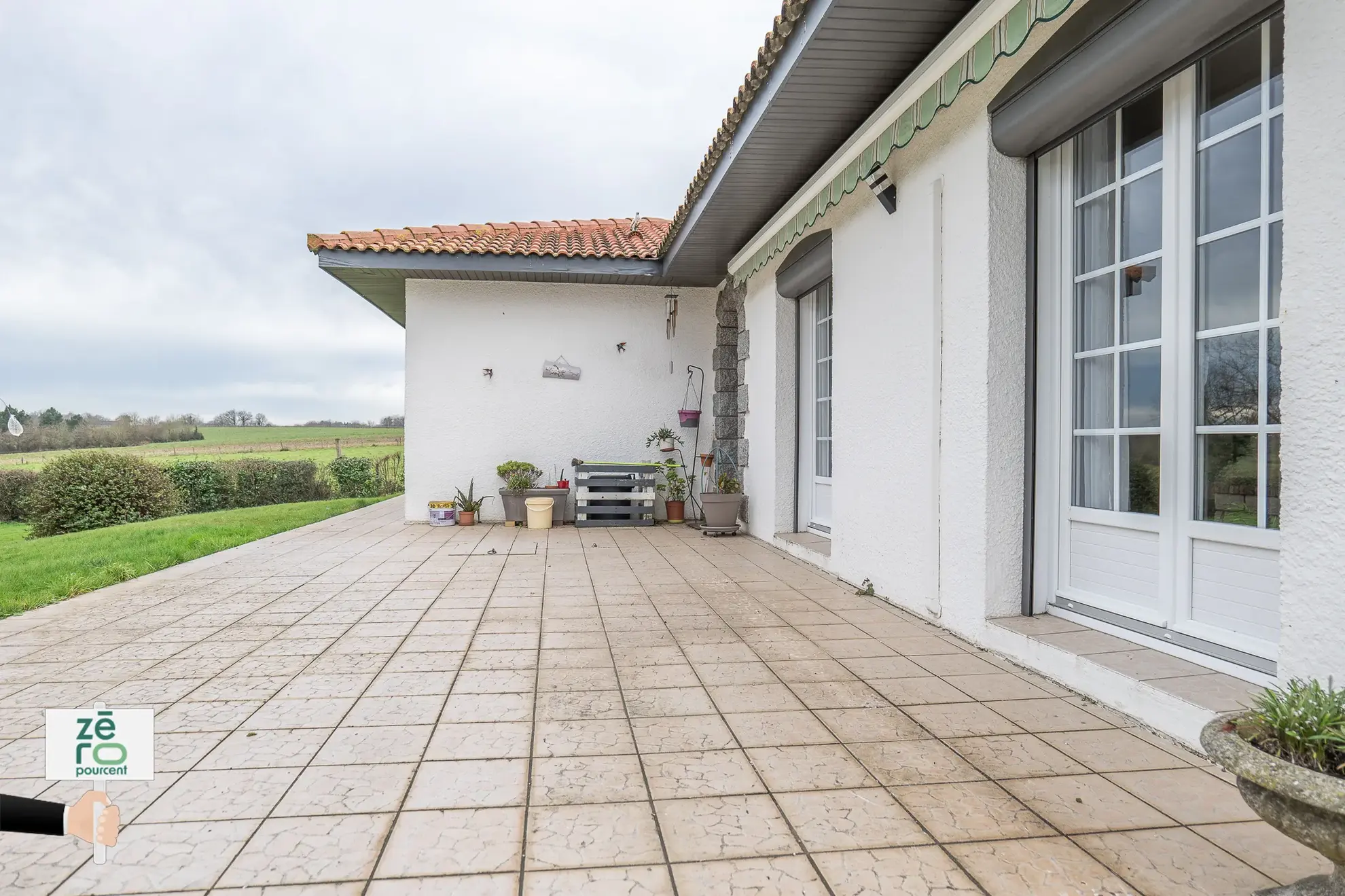Maison à vendre au Champ-Saint-Père avec grand terrain et confort moderne 