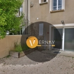 Maison de village rénovée de 115 m² avec cour et garage à Moidieu-Détourbe