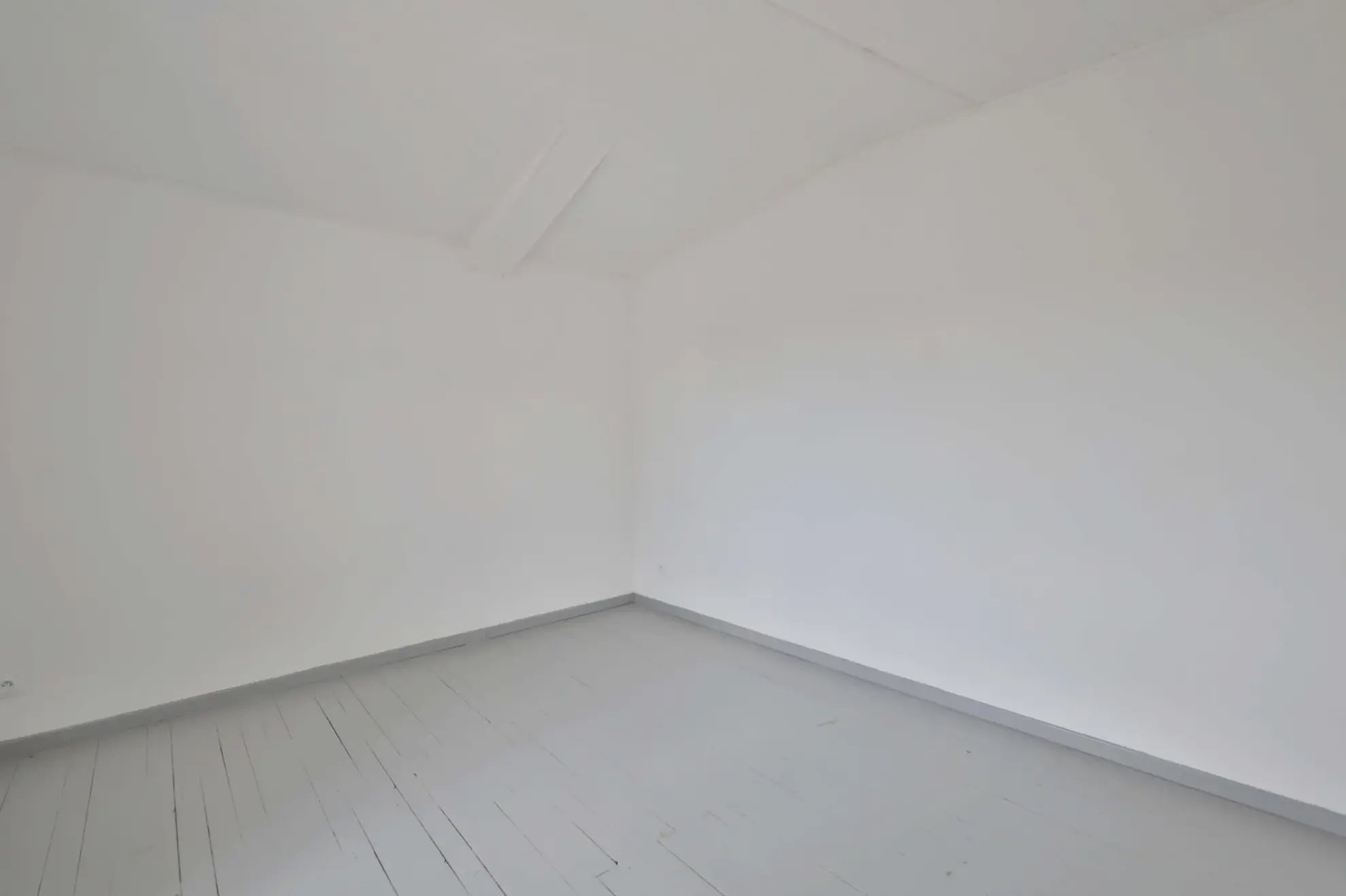 Maison de village rénovée de 115 m² avec cour et garage à Moidieu-Détourbe 