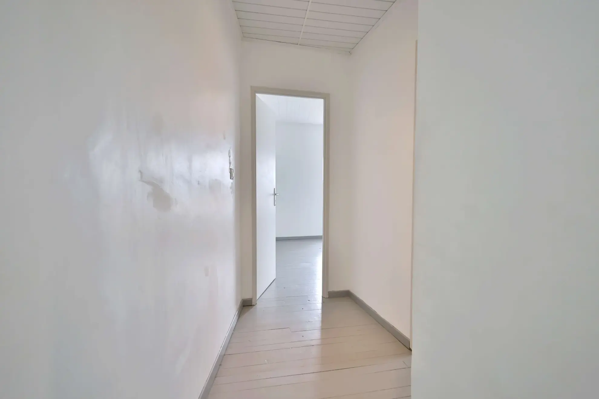 Maison de village rénovée de 115 m² avec cour et garage à Moidieu-Détourbe 