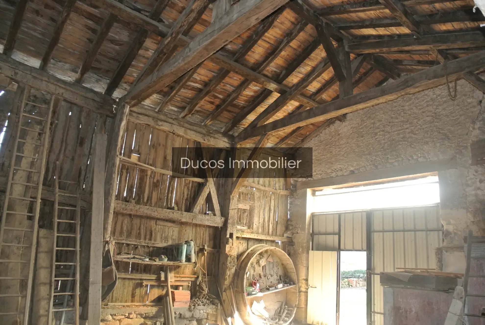 Grange en pierre à réhabiliter à Ste Bazeille, Lot-et-Garonne - Projet immobilier idéal 