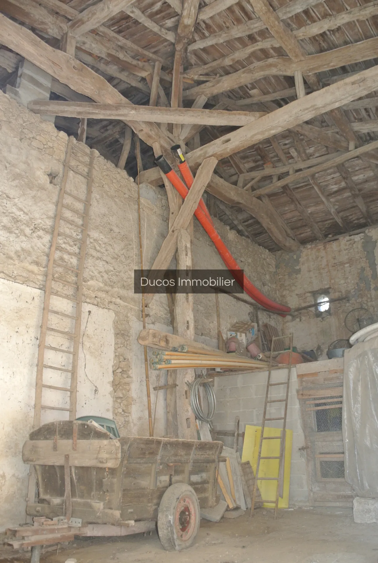 Grange en pierre à réhabiliter à Ste Bazeille, Lot-et-Garonne - Projet immobilier idéal 