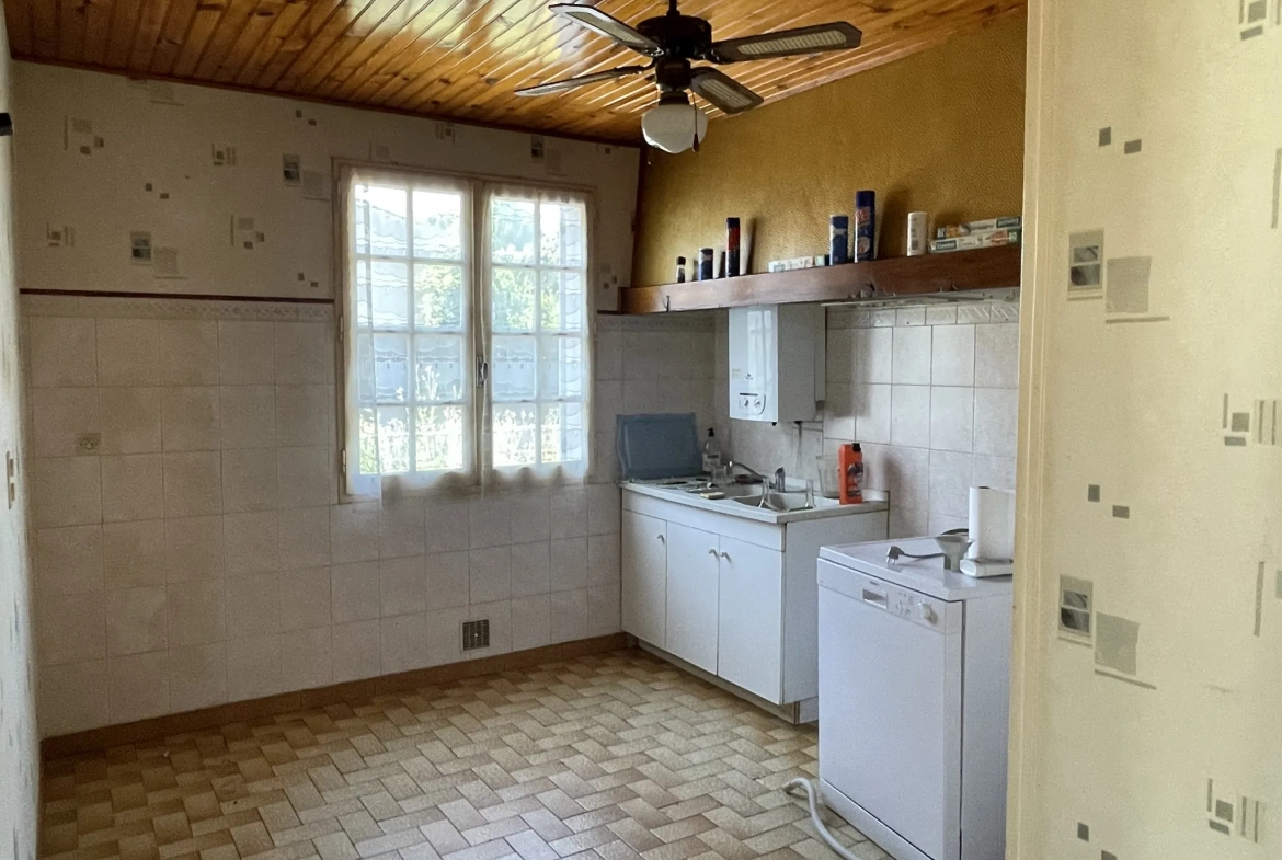 Charmante maison de plain-pied avec jardin et terrasses à Bourg-Charente 
