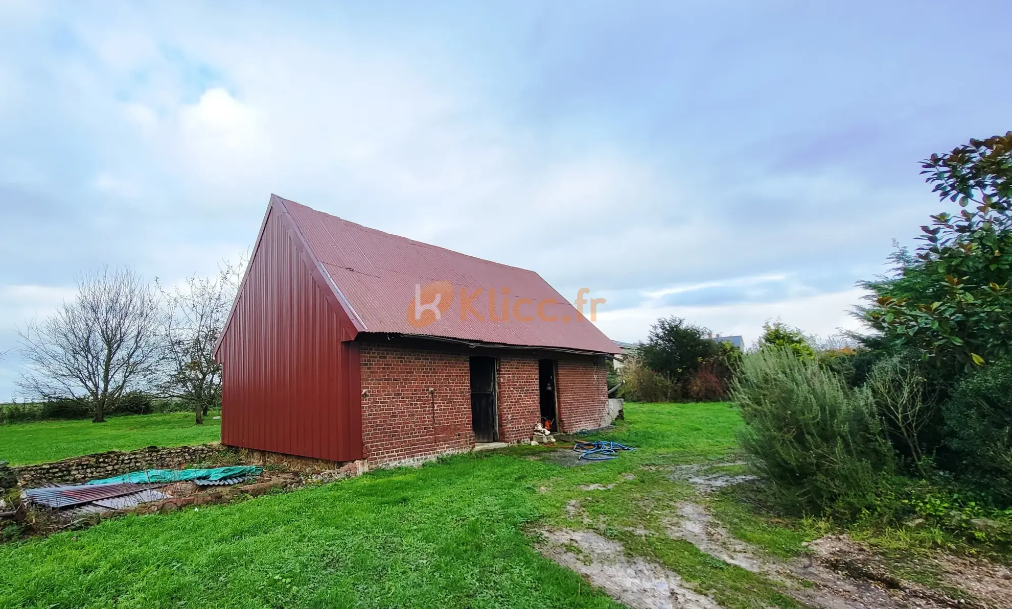 Maison en ossature bois à vendre proche d'Arques-la-Bataille et Dieppe, rénovée, grand jardin 