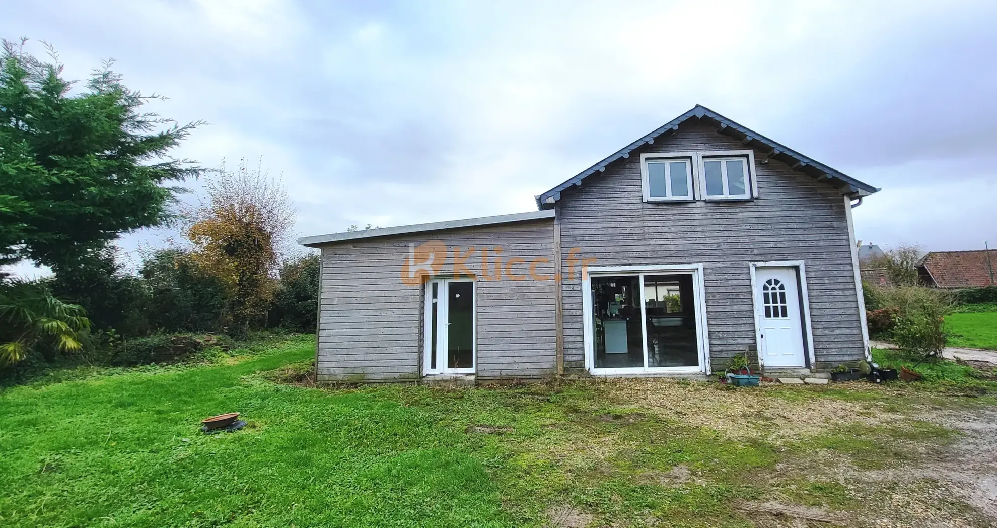 Maison en ossature bois à vendre proche d'Arques-la-Bataille et Dieppe, rénovée, grand jardin 