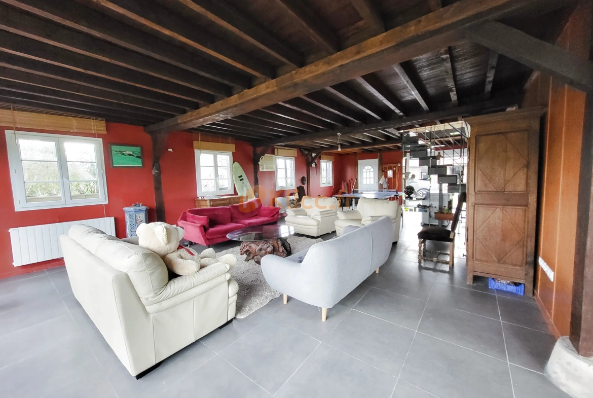 Maison en ossature bois à vendre proche d'Arques-la-Bataille et Dieppe, rénovée, grand jardin 