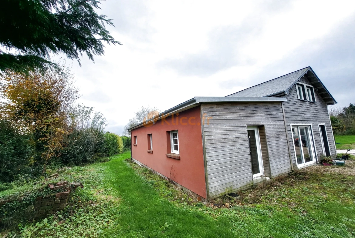 Maison en ossature bois à vendre proche d'Arques-la-Bataille et Dieppe, rénovée, grand jardin 