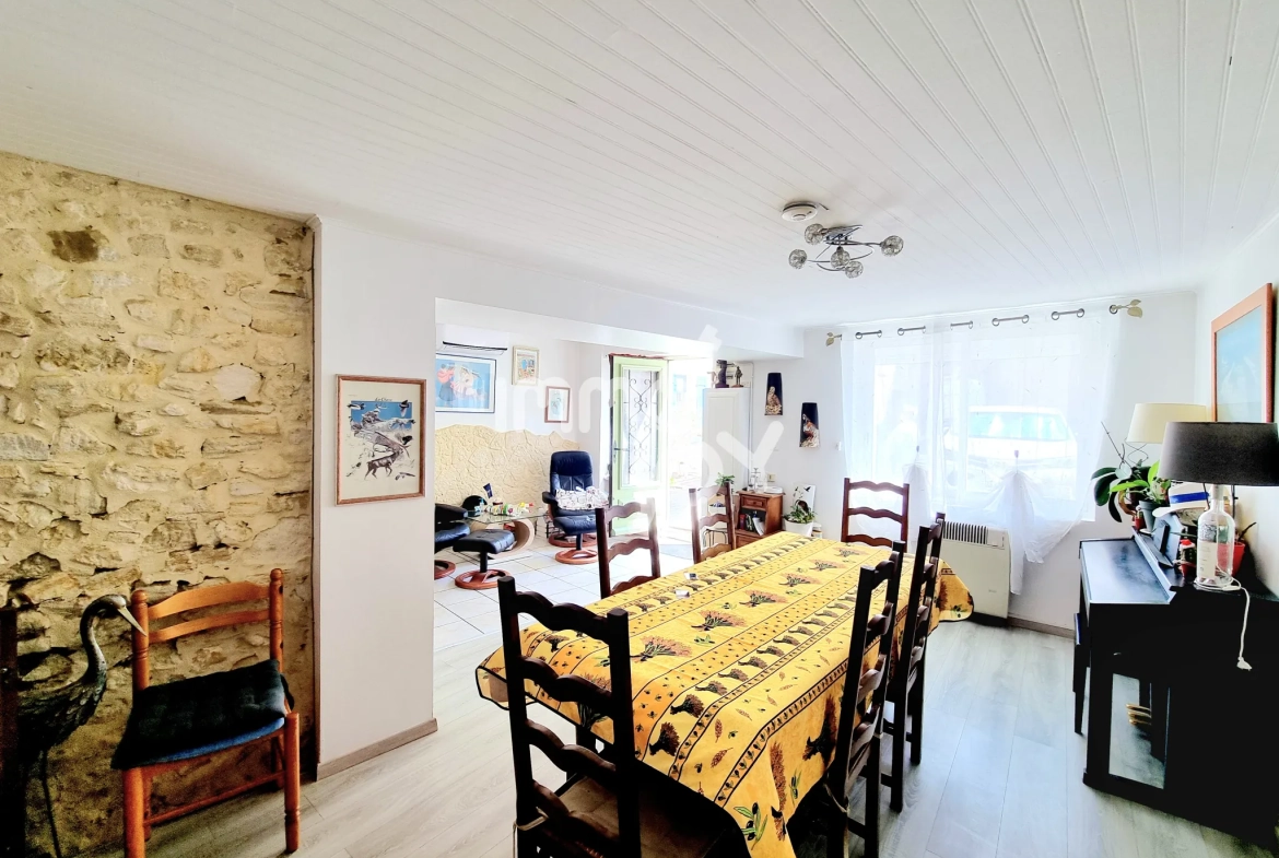 Maison de village 125m2 avec terrasse et garage à Fleury (11560) - Confort moderne 