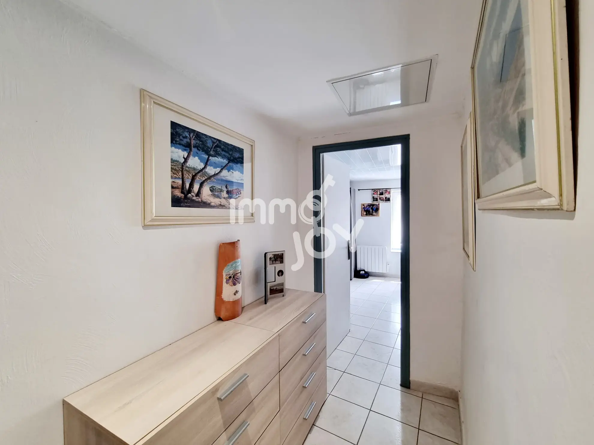 Maison de village 125m2 avec terrasse et garage à Fleury (11560) - Confort moderne 