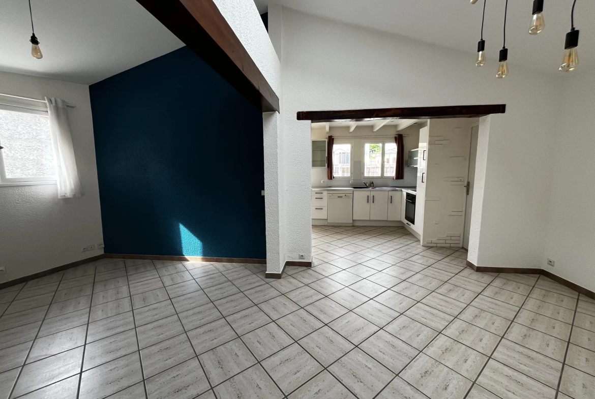 Maison T3 de plain-pied à vendre au Bouscat avec jardin et stationnement 