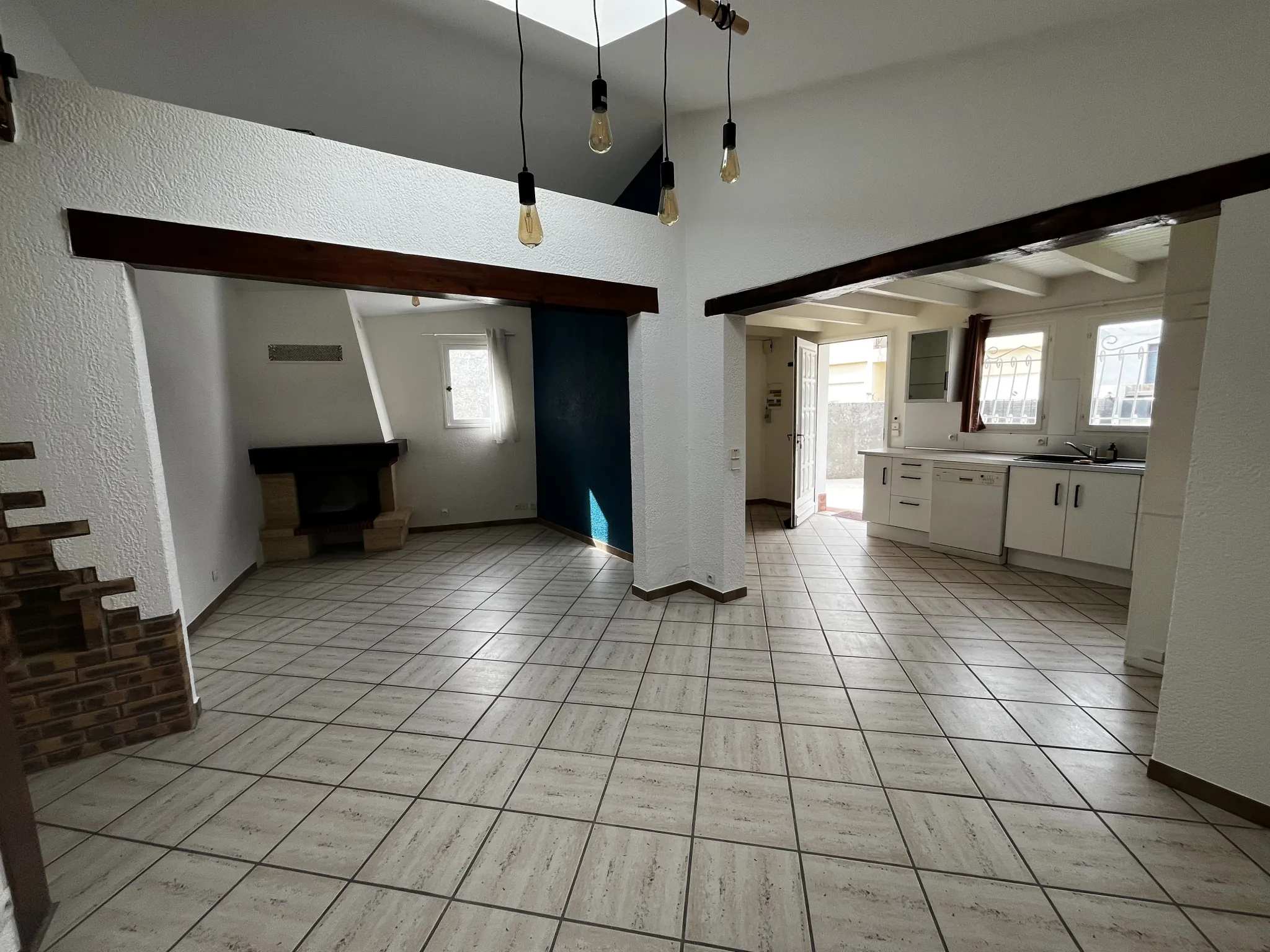 Maison T3 de plain-pied à vendre au Bouscat avec jardin et stationnement 