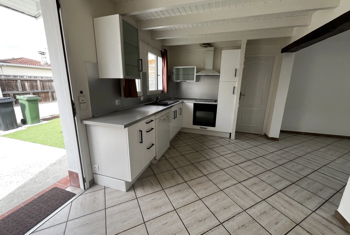Maison T3 de plain-pied à vendre au Bouscat avec jardin et stationnement 