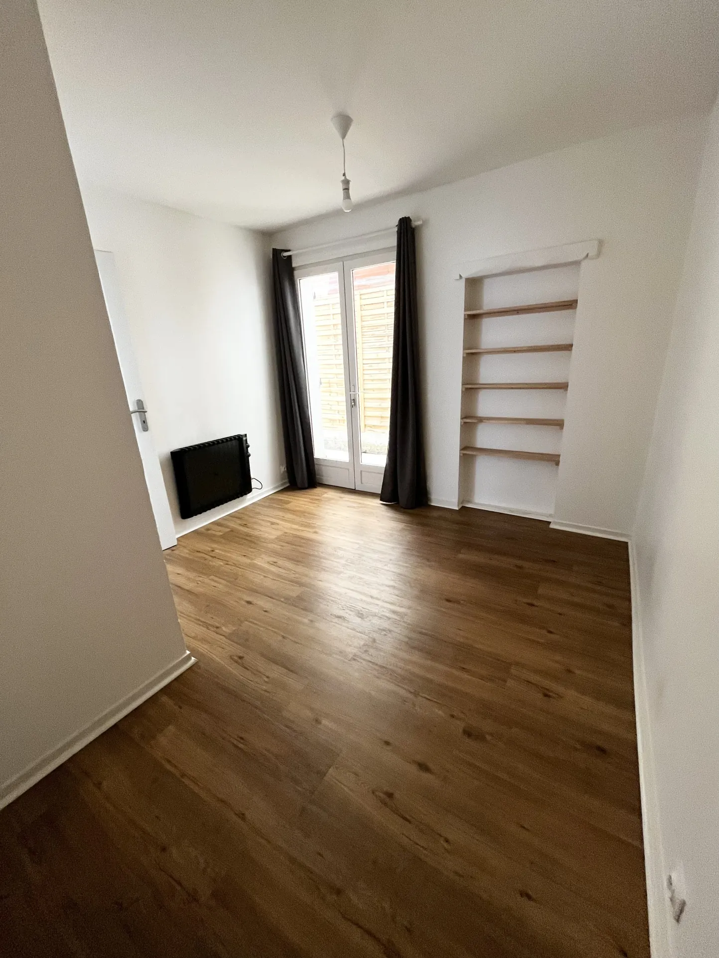 Maison T3 de plain-pied à vendre au Bouscat avec jardin et stationnement 