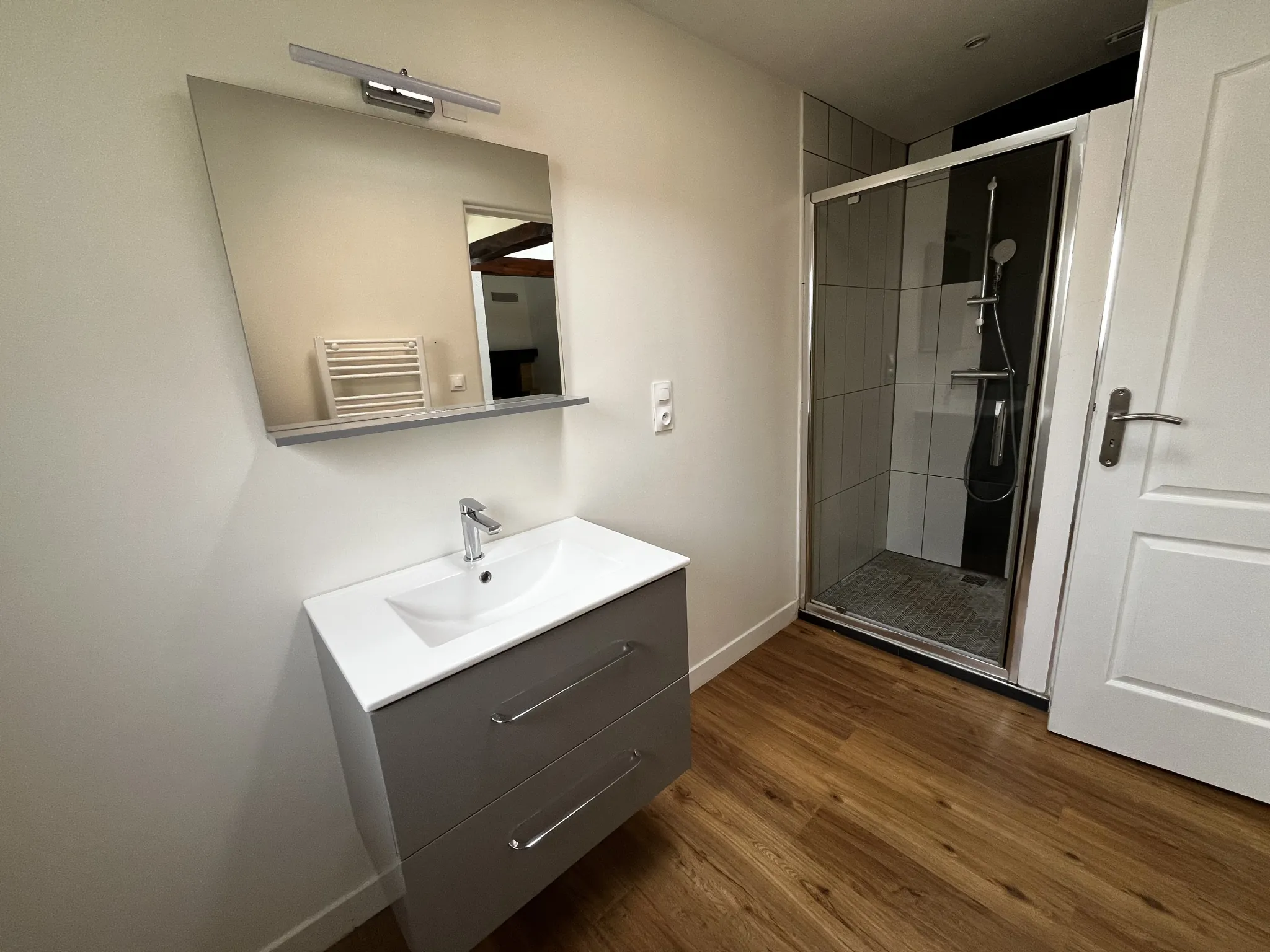 Maison T3 de plain-pied à vendre au Bouscat avec jardin et stationnement 