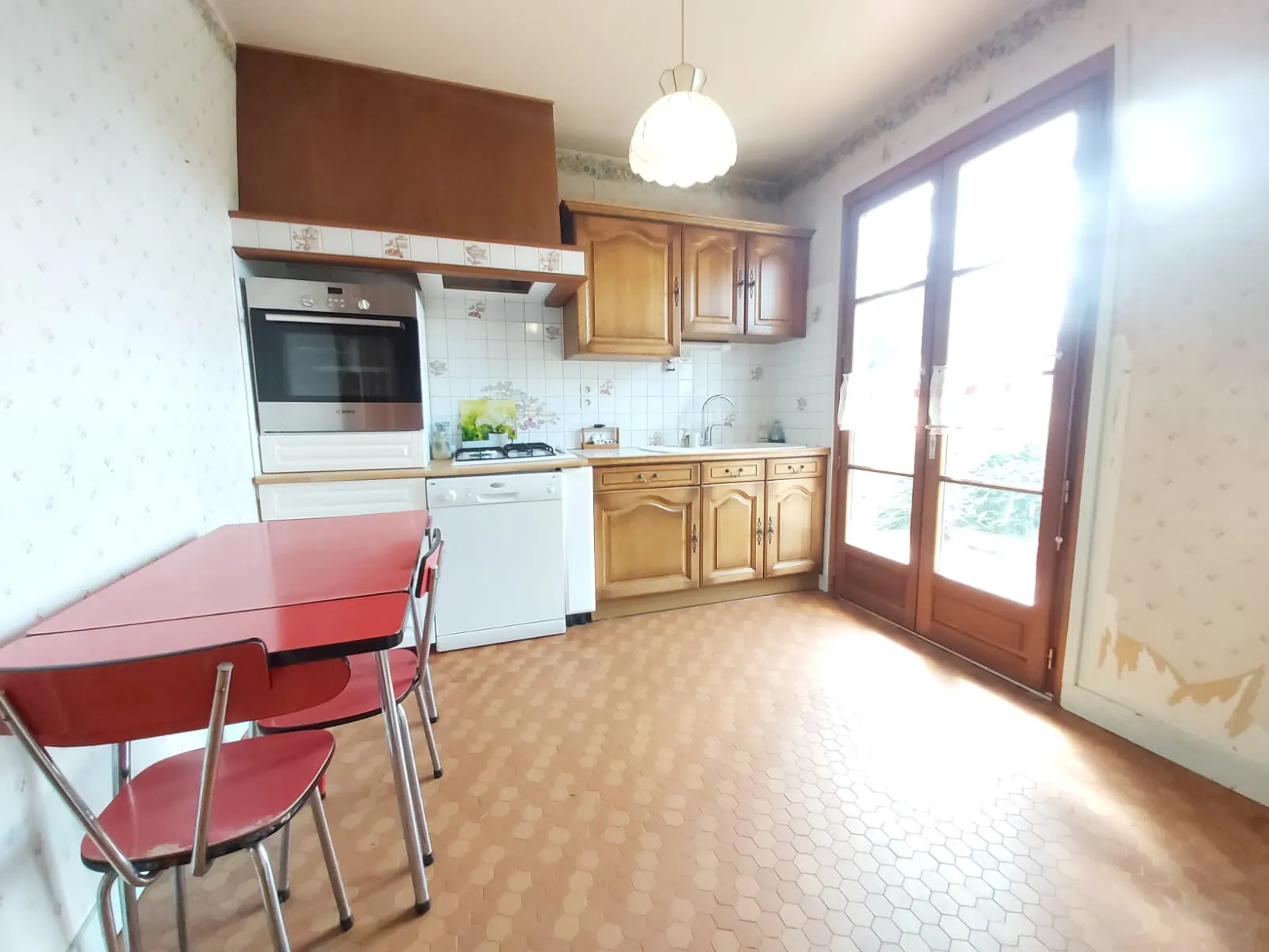 Maison traditionnelle à rénover avec grand jardin à Chailly en Bière près de Paris 