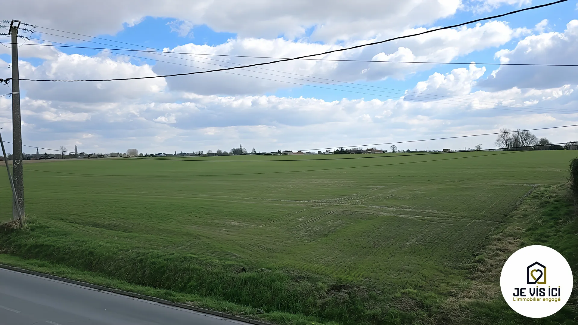 Maison individuelle avec grand jardin à Aubers, potentiel de rénovation dans un environnement verdoyant 