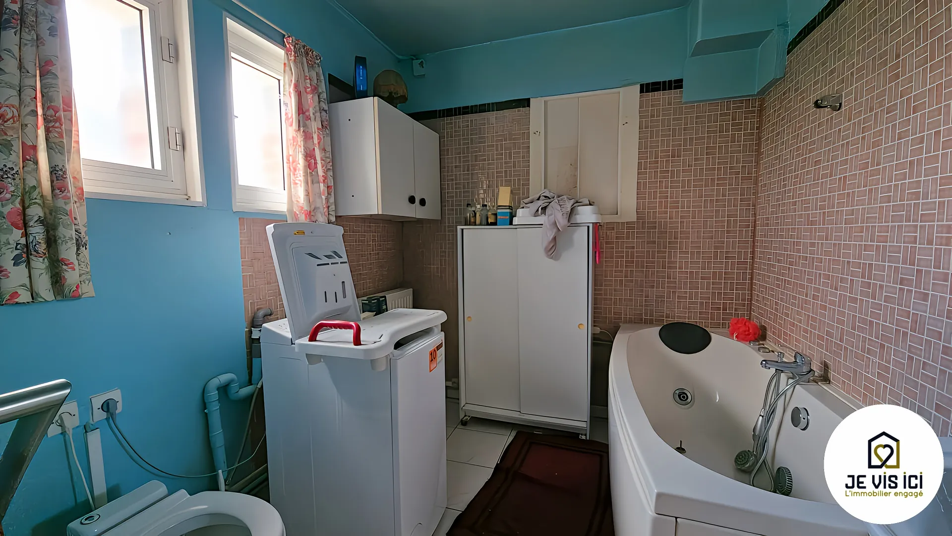 Maison individuelle avec grand jardin à Aubers, potentiel de rénovation dans un environnement verdoyant 