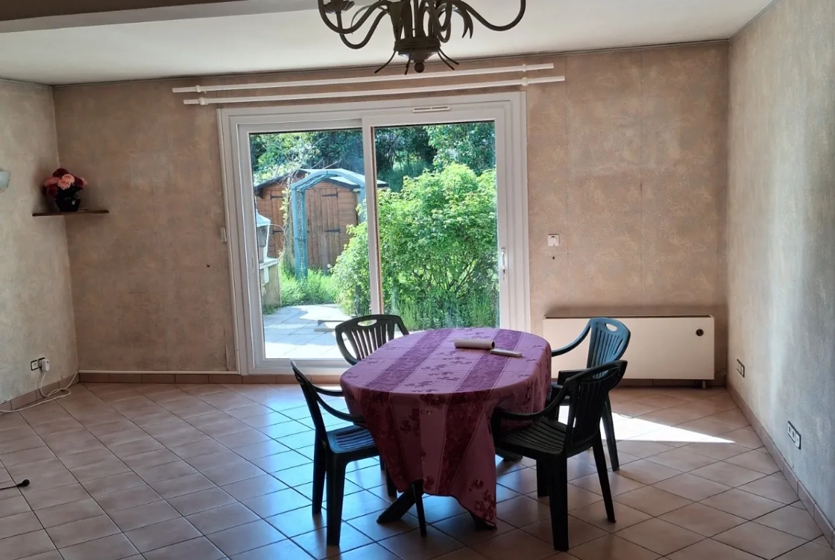Maison 4 chambres avec jardin à Claye-Souilly, emplacement recherché 