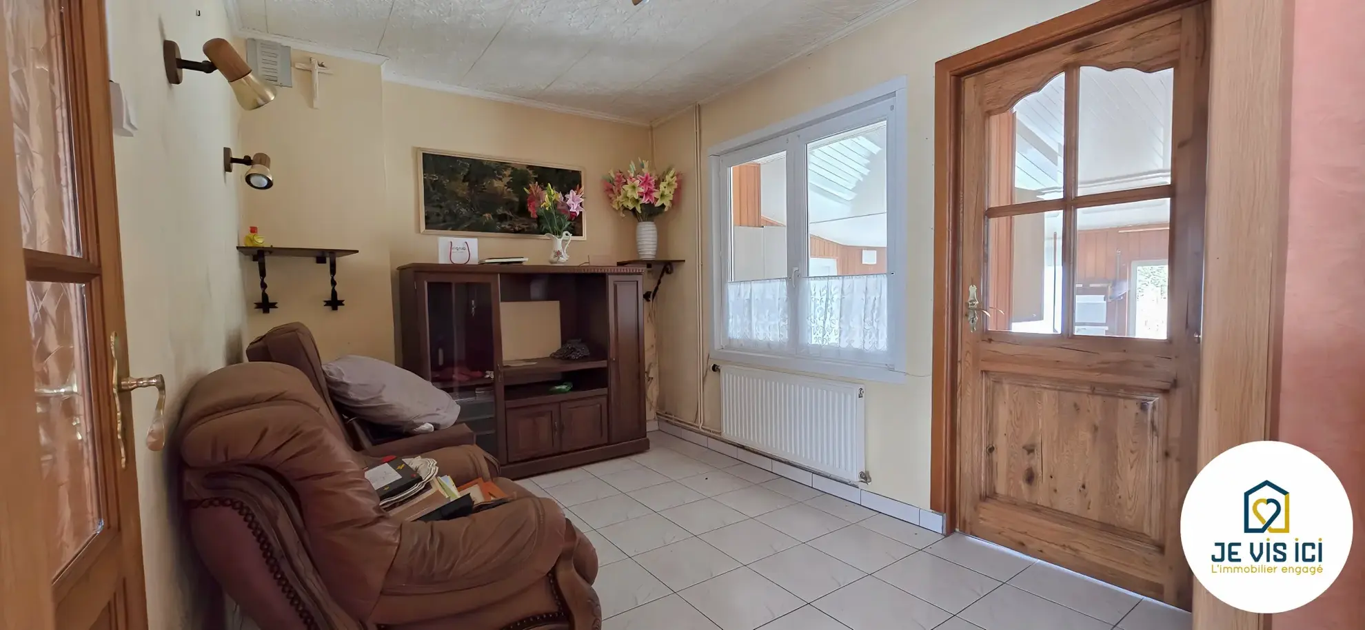 Maison individuelle avec grand jardin à Aubers, potentiel de rénovation dans un environnement verdoyant 