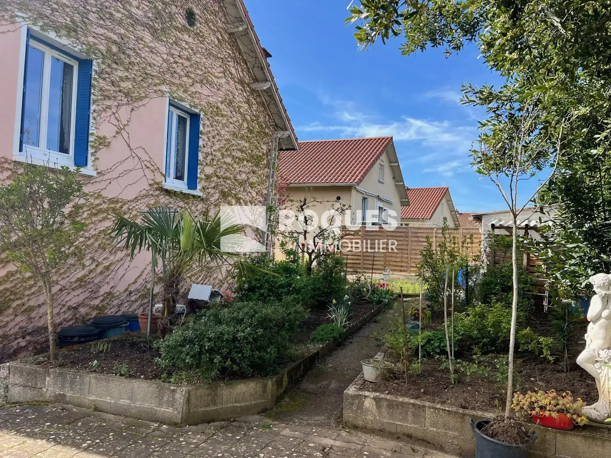 Maison T6 avec jardin à Millau dans le quartier du Crès 