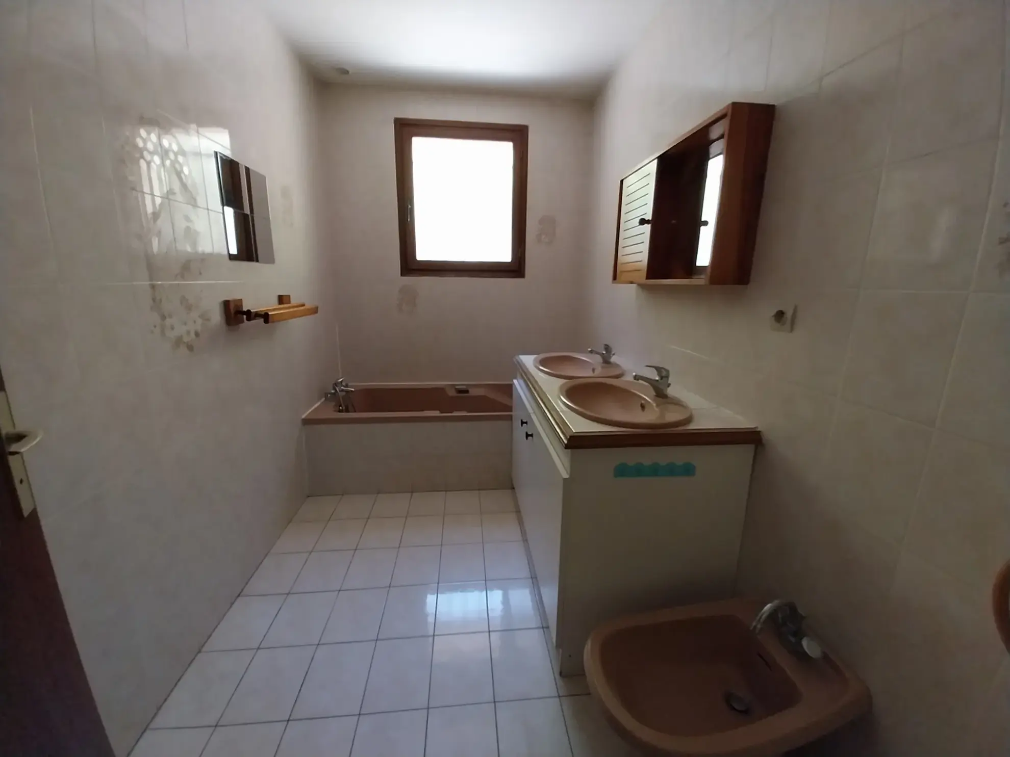 Magnifique maison familiale à Chancelade avec vue sur la forêt, 240m² habitables 