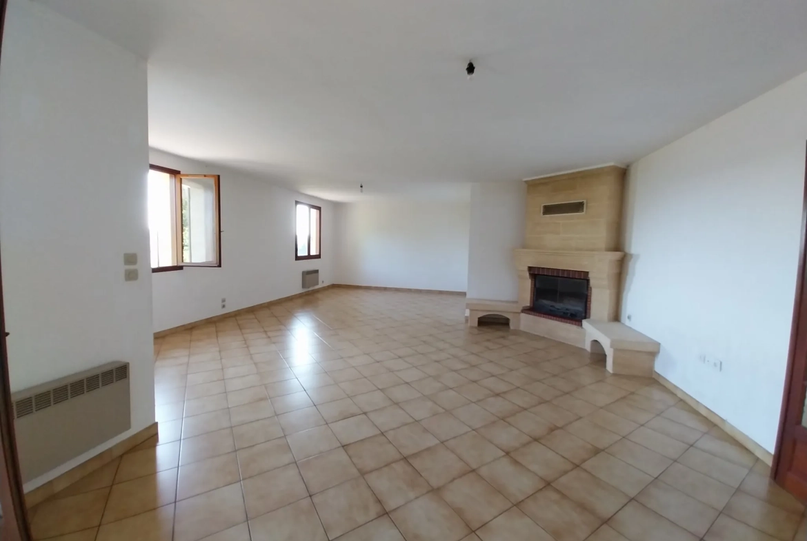 Magnifique maison familiale à Chancelade avec vue sur la forêt, 240m² habitables 