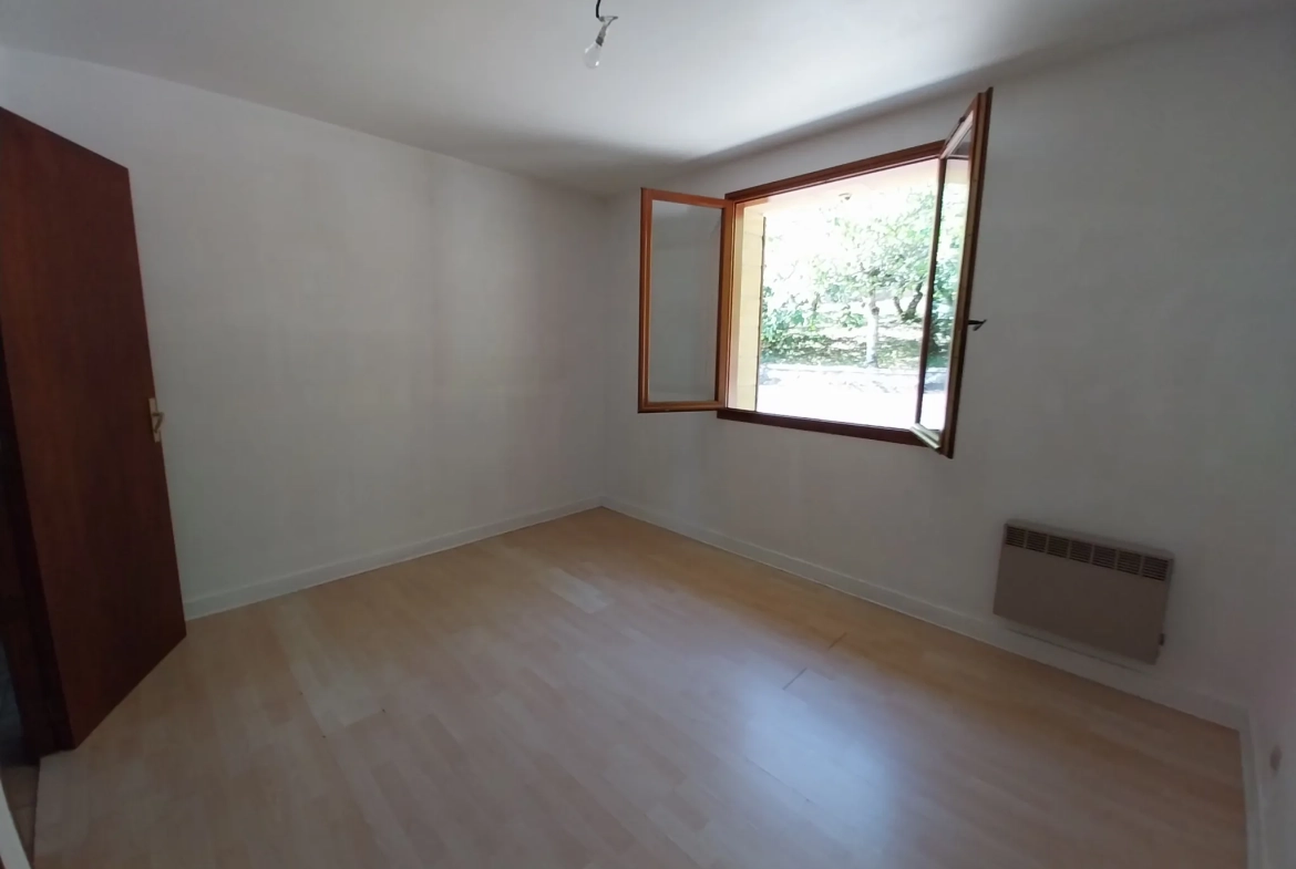 Magnifique maison familiale à Chancelade avec vue sur la forêt, 240m² habitables 