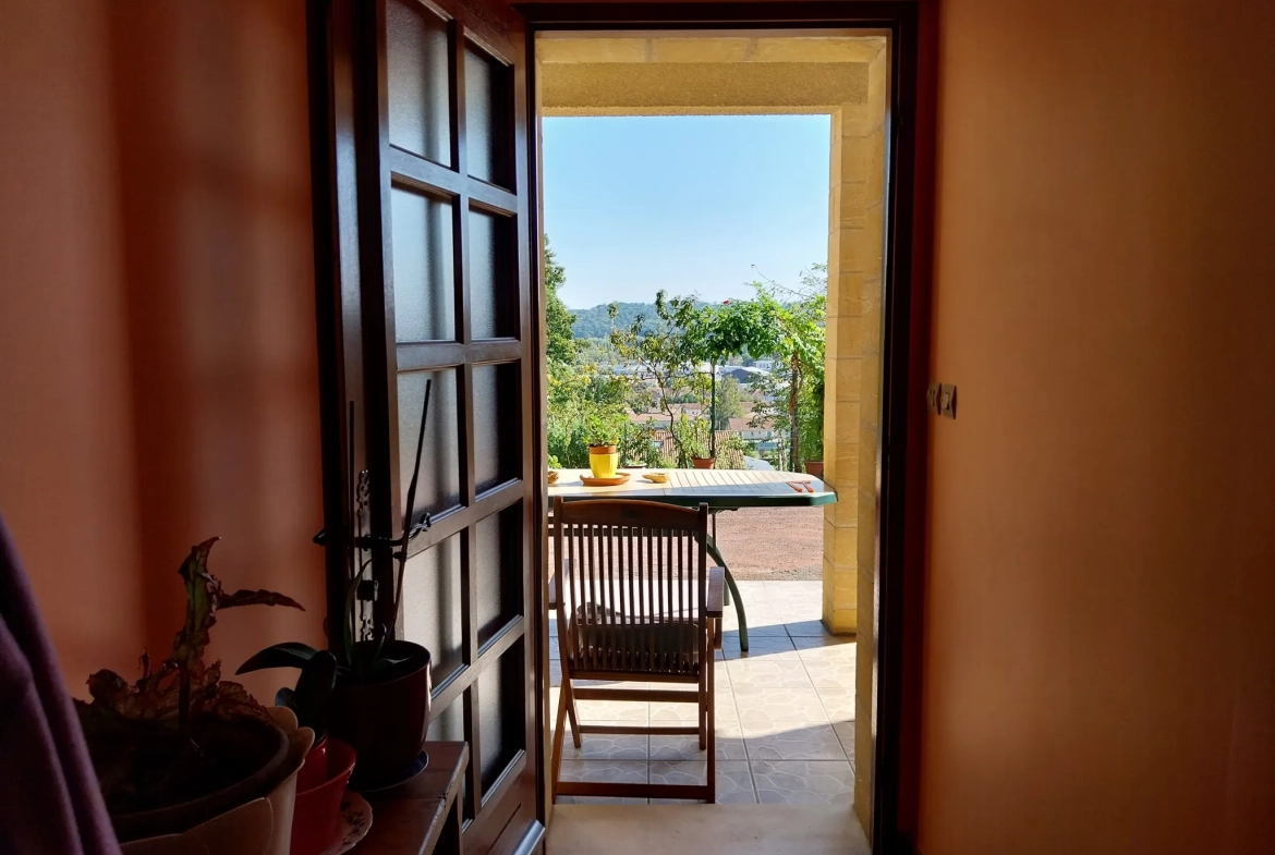 Magnifique maison familiale à Chancelade avec vue sur la forêt, 240m² habitables 