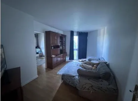 Appartement T3 de 56 m² à vendre à Grigny lors d'une enchère avec cave et balcon