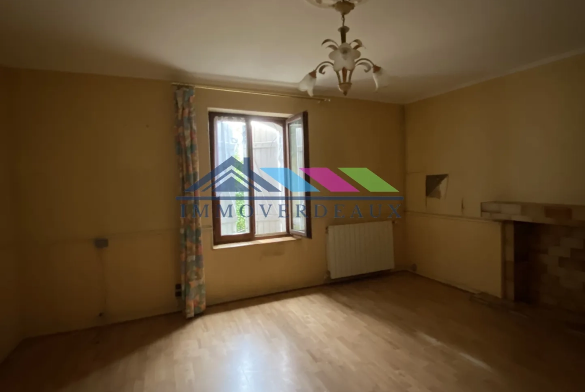Maison de village à rénover à Croismare avec deux appartements et terrain de 486 m² 