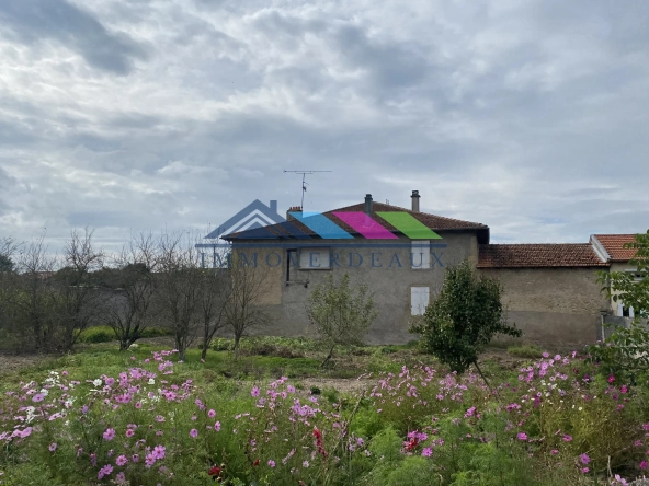 Maison de village à rénover à Croismare avec deux appartements et terrain de 486 m²